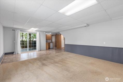 22003 117th Avenue SE Kent WA 98031