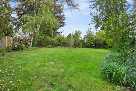 22003 117th Avenue SE Kent WA 98031
