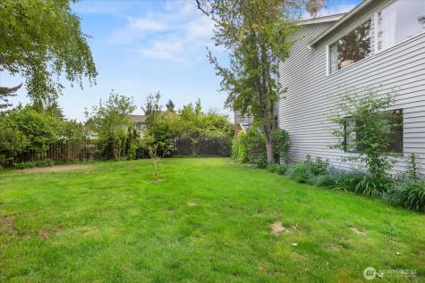 22003 117th Avenue SE Kent WA 98031