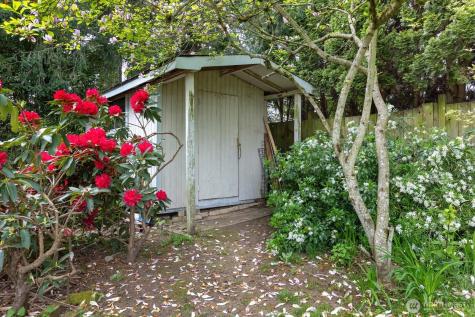 22003 117th Avenue SE Kent WA 98031