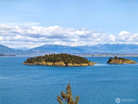 7457 Holiday Boulevard Anacortes WA 98221
