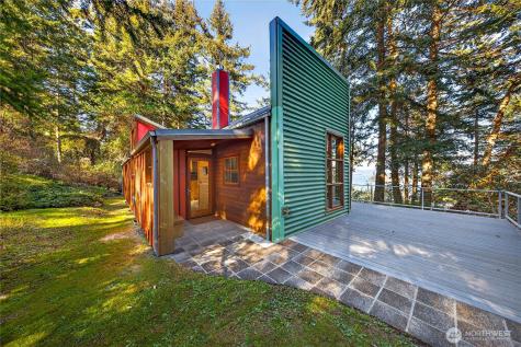 7457 Holiday Boulevard Anacortes WA 98221