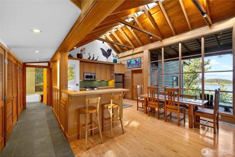 7457 Holiday Boulevard Anacortes WA 98221