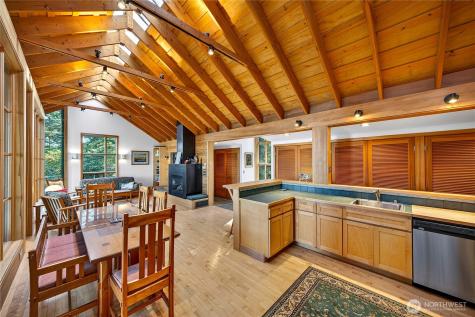 7457 Holiday Boulevard Anacortes WA 98221