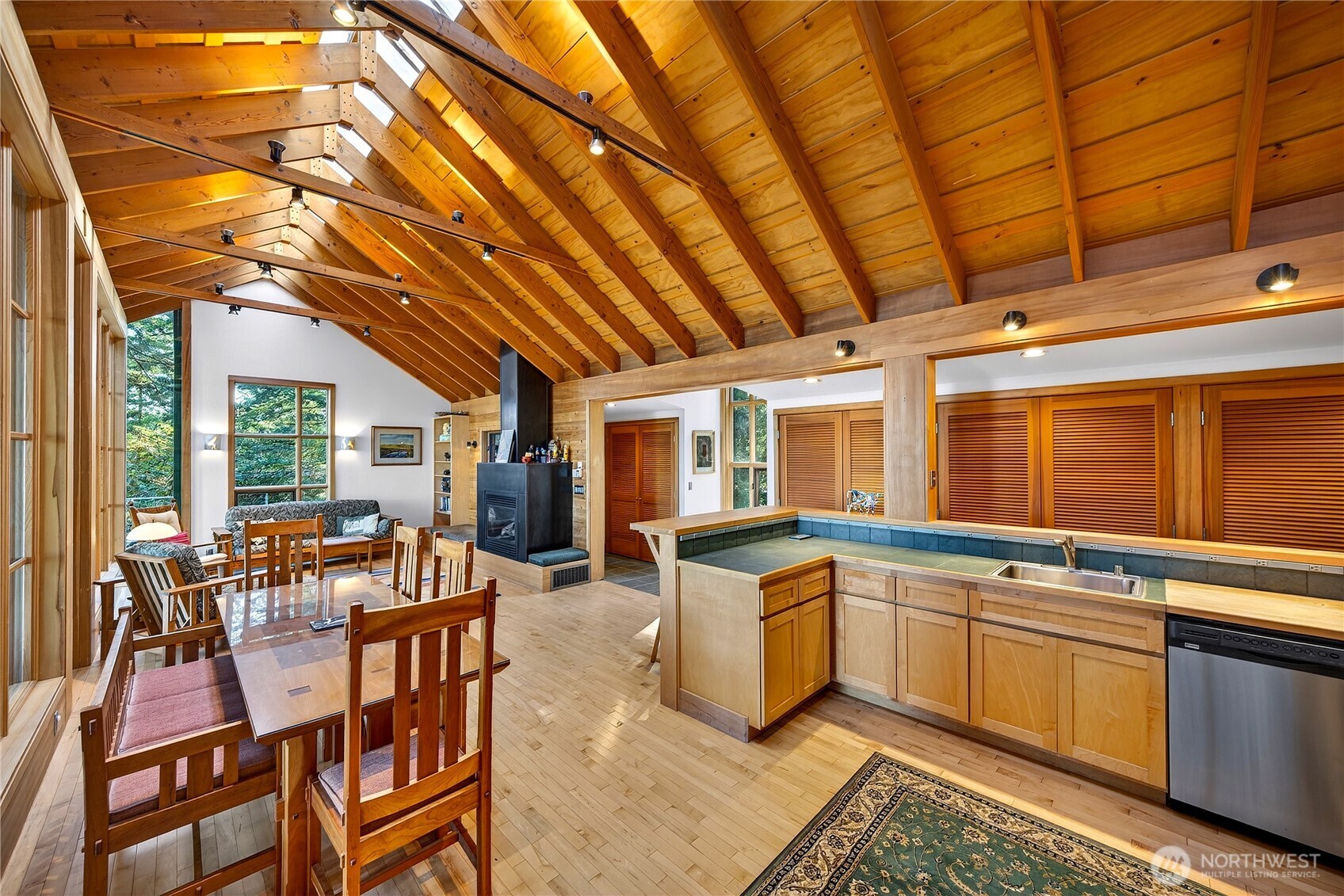 7457 Holiday Boulevard Anacortes WA 98221