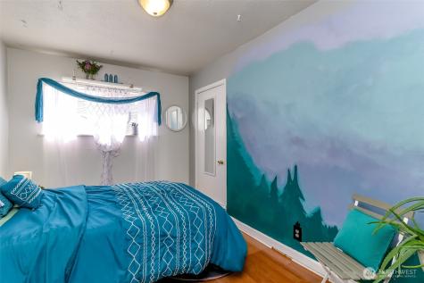 8607 42nd Avenue S Seattle WA 98118