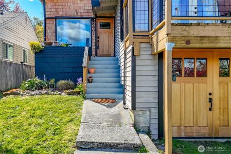 8607 42nd Avenue S Seattle WA 98118
