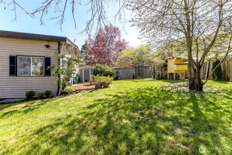 8607 42nd Avenue S Seattle WA 98118