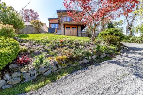 8607 42nd Avenue S Seattle WA 98118