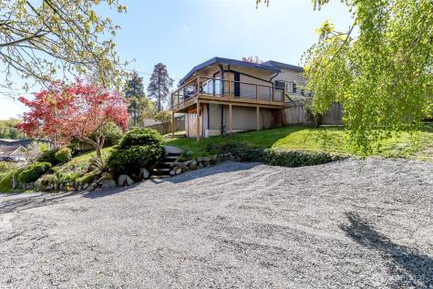 8607 42nd Avenue S Seattle WA 98118