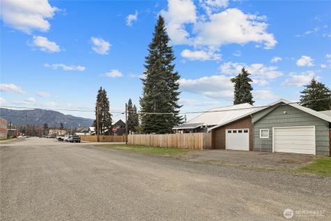 115 E Third Street Cle Elum WA 98922