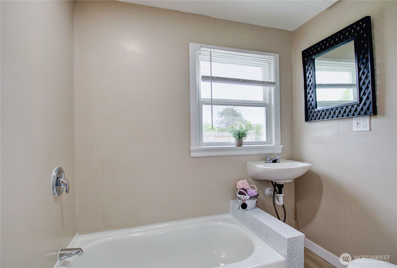 1232 S 18th Street Mount Vernon WA 98274