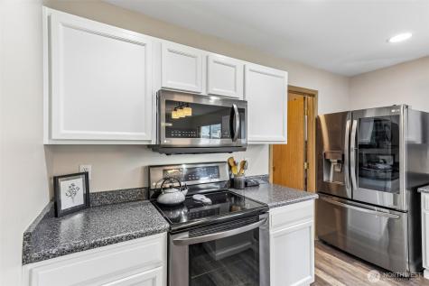 18630 94th Avenue Court E Puyallup WA 98375