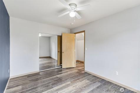 18630 94th Avenue Court E Puyallup WA 98375