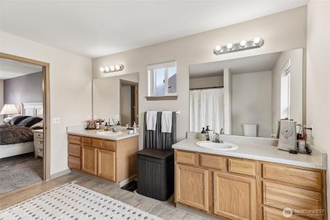 18630 94th Avenue Court E Puyallup WA 98375