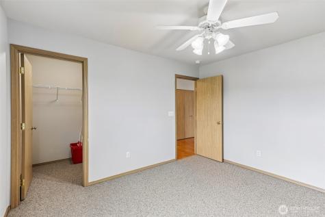 18630 94th Avenue Court E Puyallup WA 98375