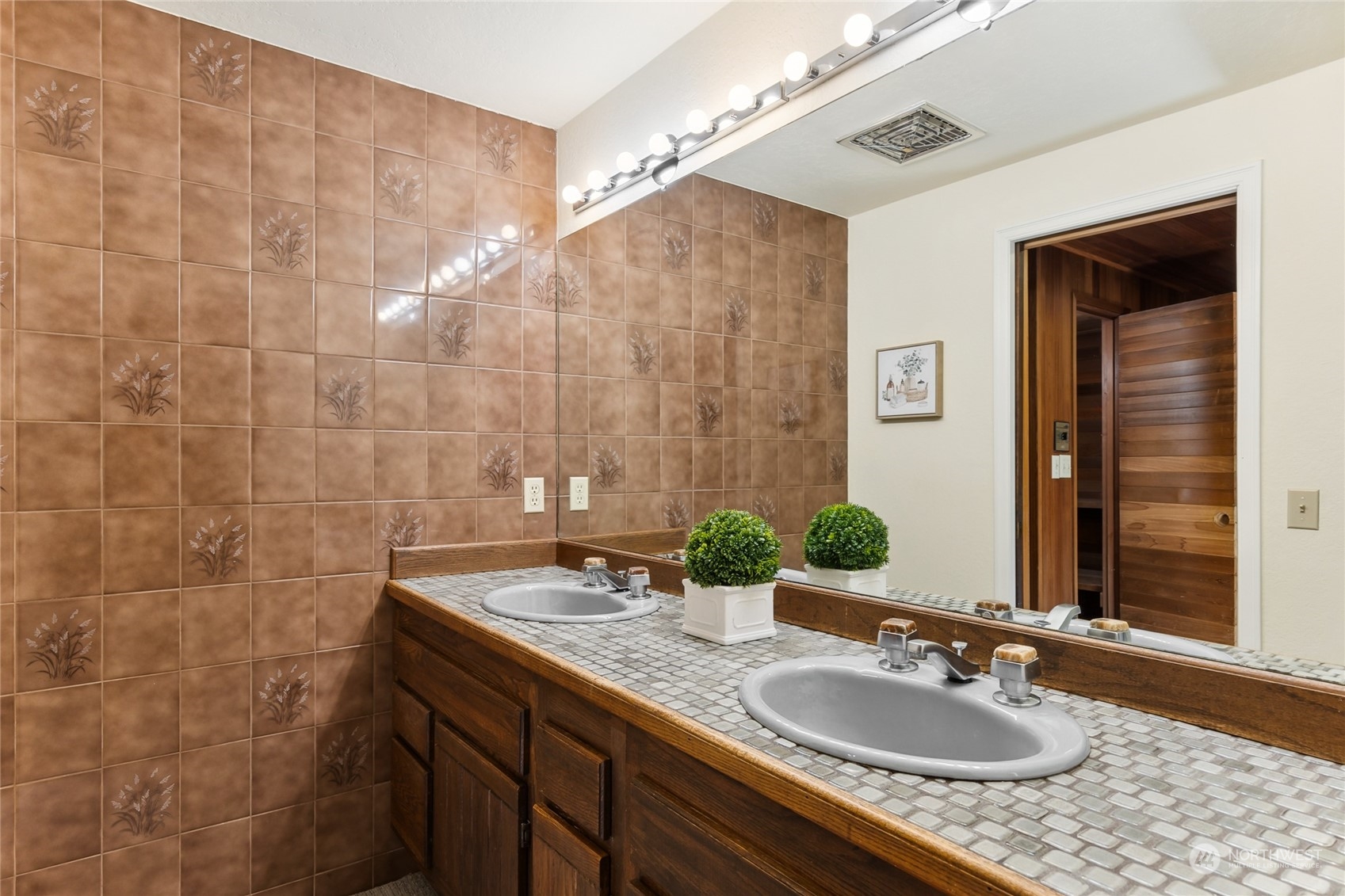 16802 6th Avenue SW Normandy Park WA 98166