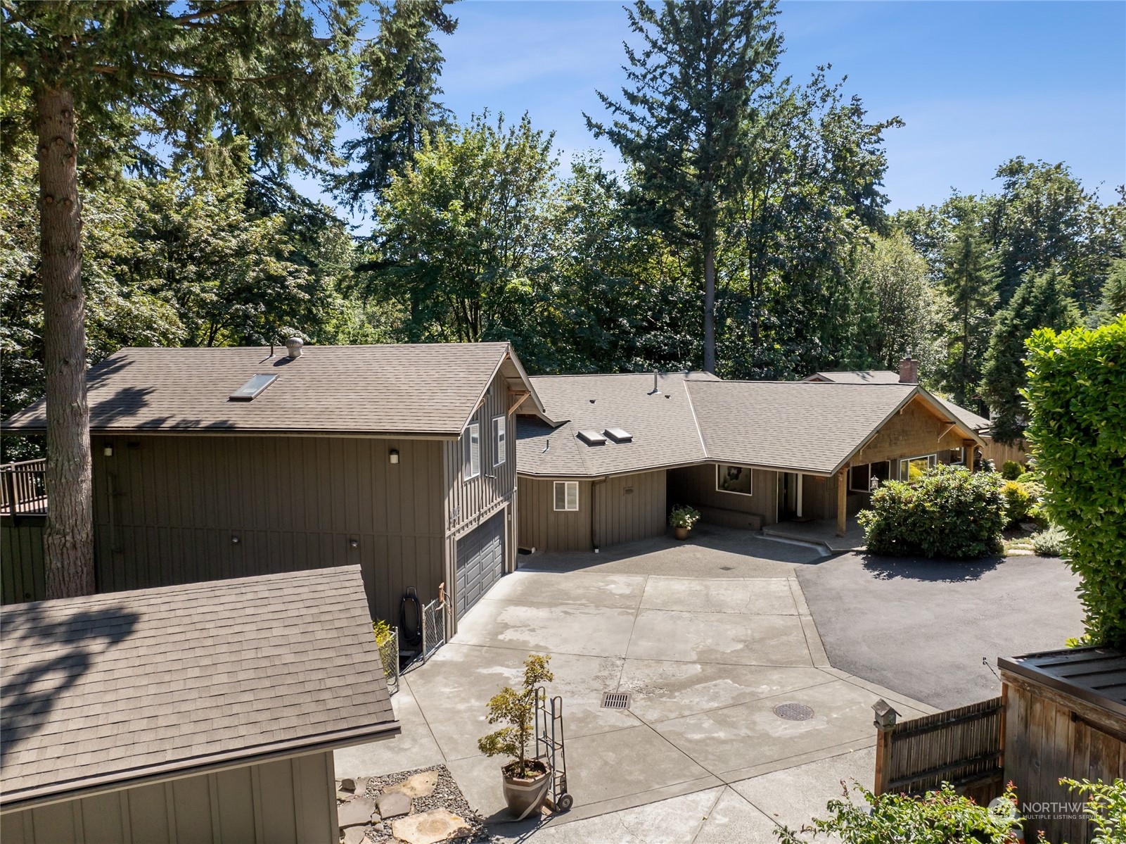 16802 6th Avenue SW Normandy Park WA 98166