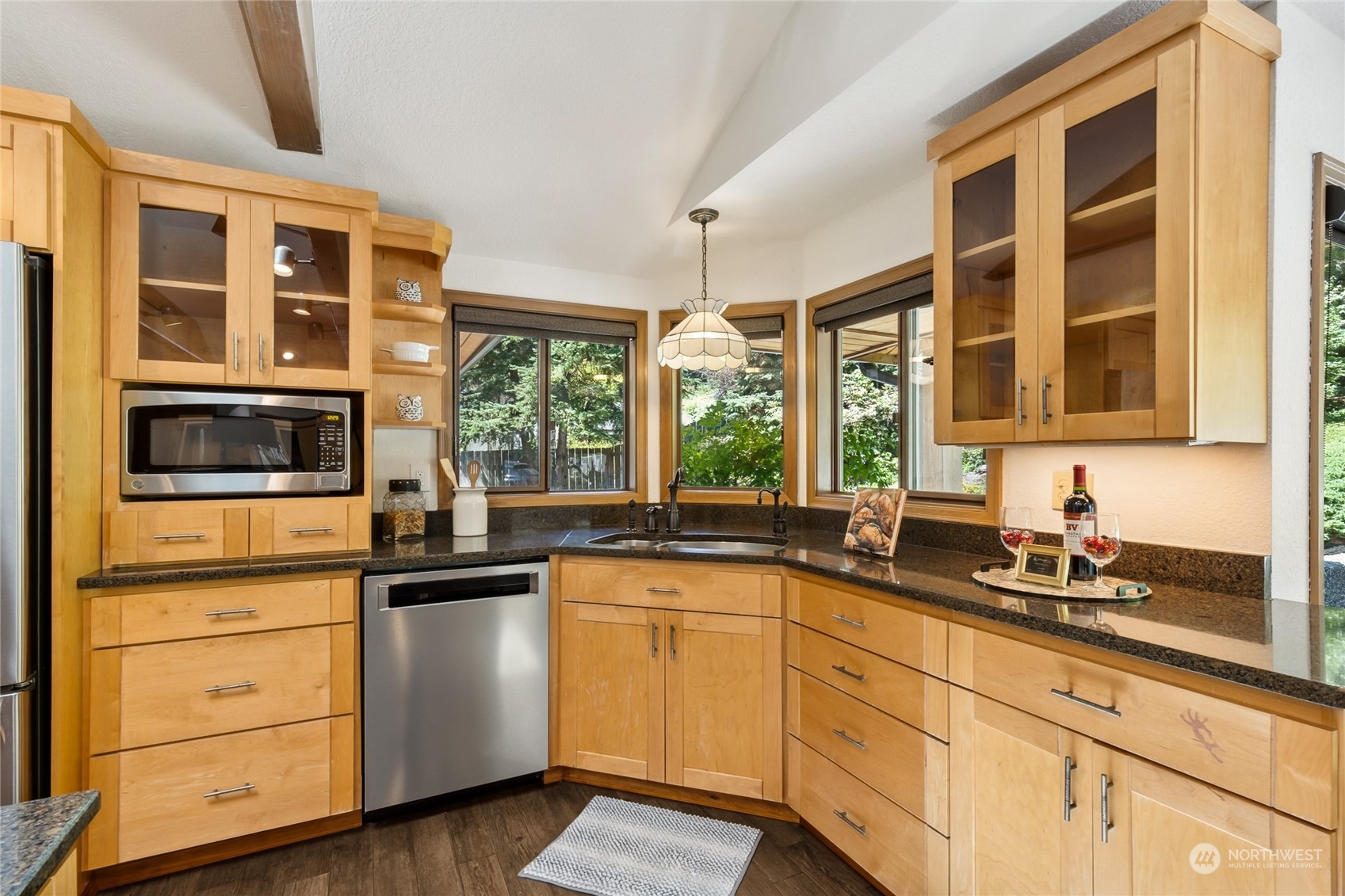 16802 6th Avenue SW Normandy Park WA 98166