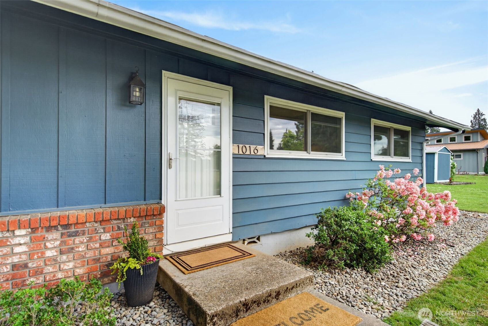 1016 NE Rhoades Street Winlock WA 98596