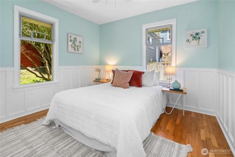 8205 19th Avenue NE Seattle WA 98115