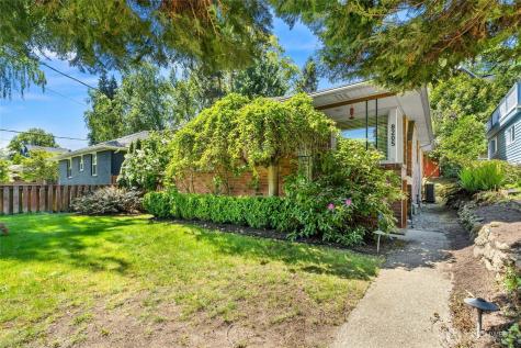 8205 19th Avenue NE Seattle WA 98115