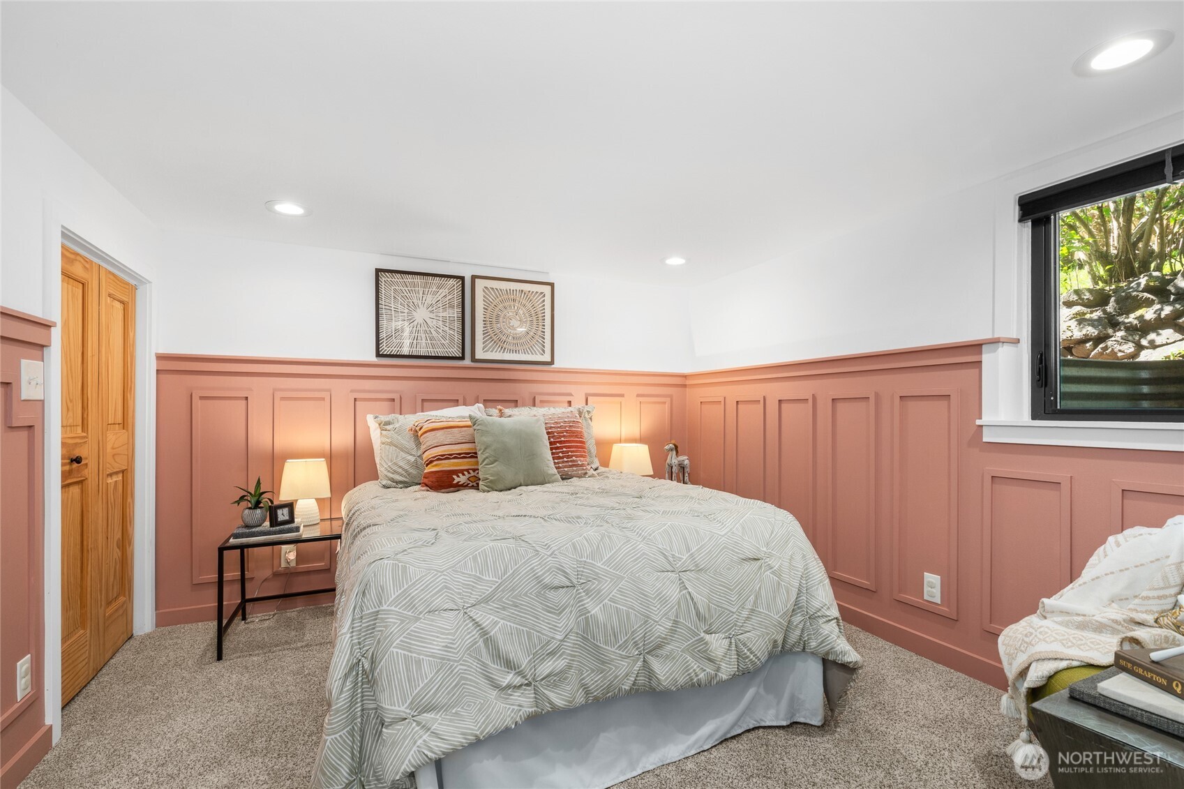 8205 19th Avenue NE Seattle WA 98115
