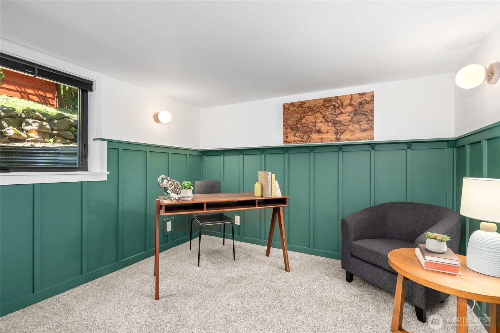 8205 19th Avenue NE Seattle WA 98115