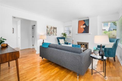8205 19th Avenue NE Seattle WA 98115