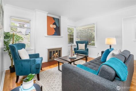 8205 19th Avenue NE Seattle WA 98115