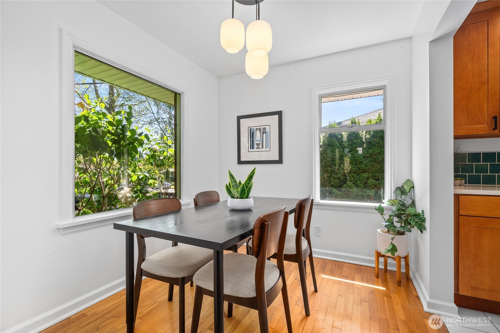 8205 19th Avenue NE Seattle WA 98115