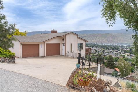 624 Daniels Drive NE East Wenatchee WA 98802