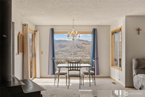 624 Daniels Drive NE East Wenatchee WA 98802