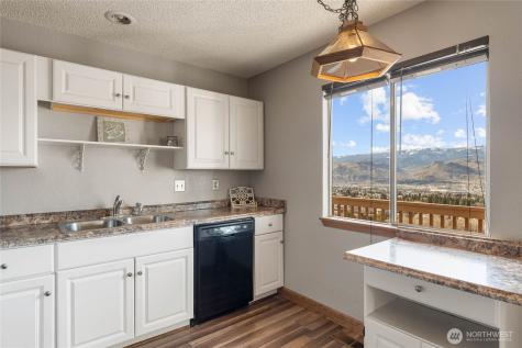 624 Daniels Drive NE East Wenatchee WA 98802