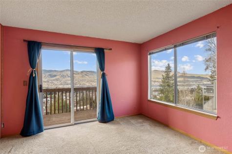 624 Daniels Drive NE East Wenatchee WA 98802