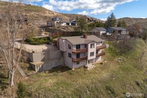 624 Daniels Drive NE East Wenatchee WA 98802