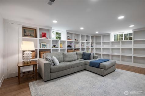 614 NW 74th Street Seattle WA 98117