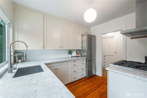 614 NW 74th Street Seattle WA 98117