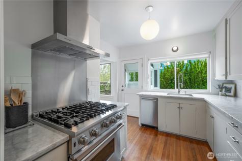 614 NW 74th Street Seattle WA 98117