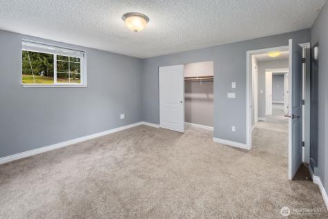 2514 72nd Street E Tacoma WA 98404