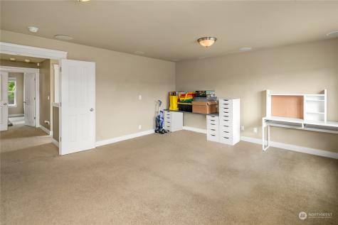 9704 186th Street E Puyallup WA 98375