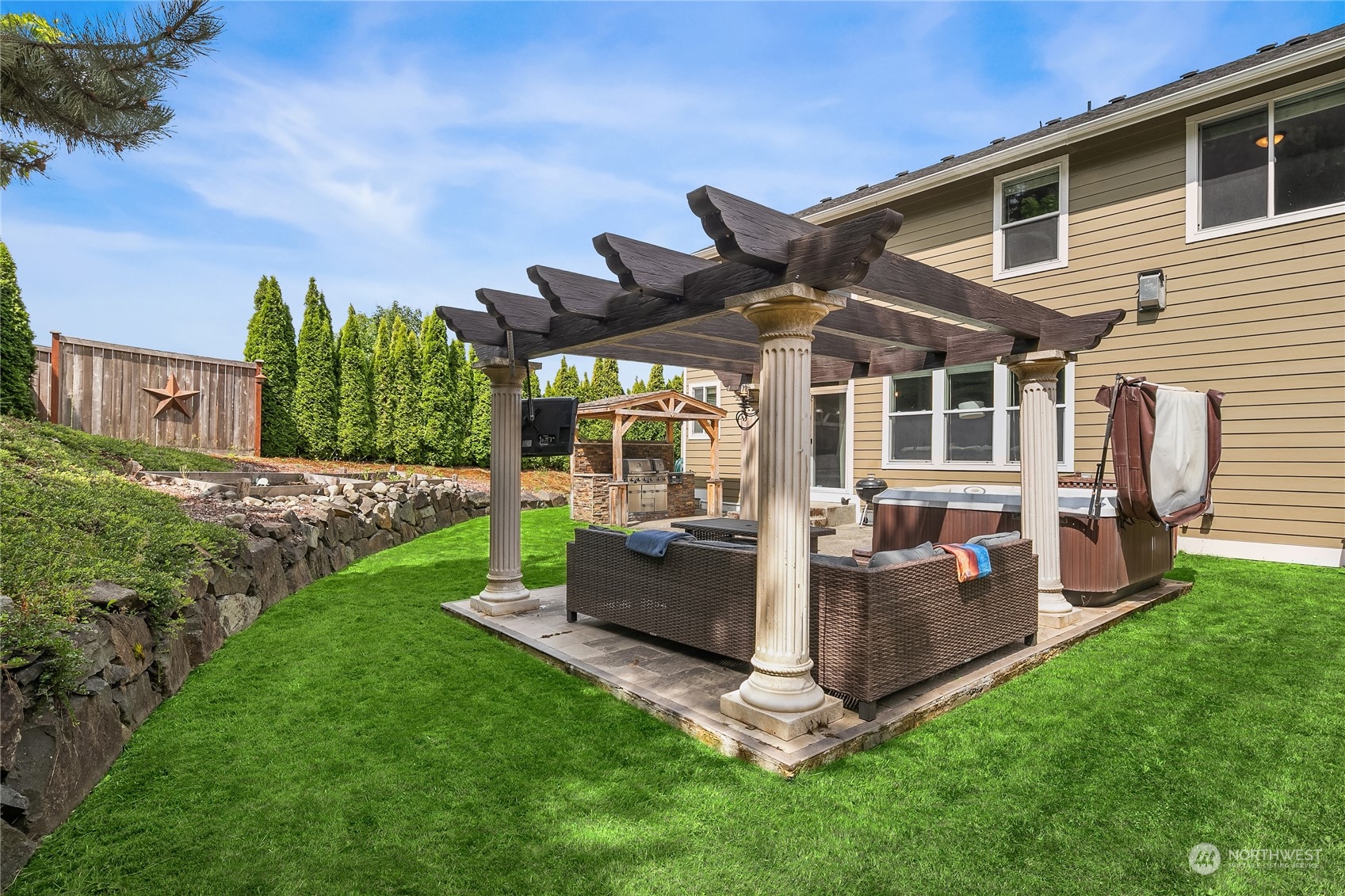 9704 186th Street E Puyallup WA 98375