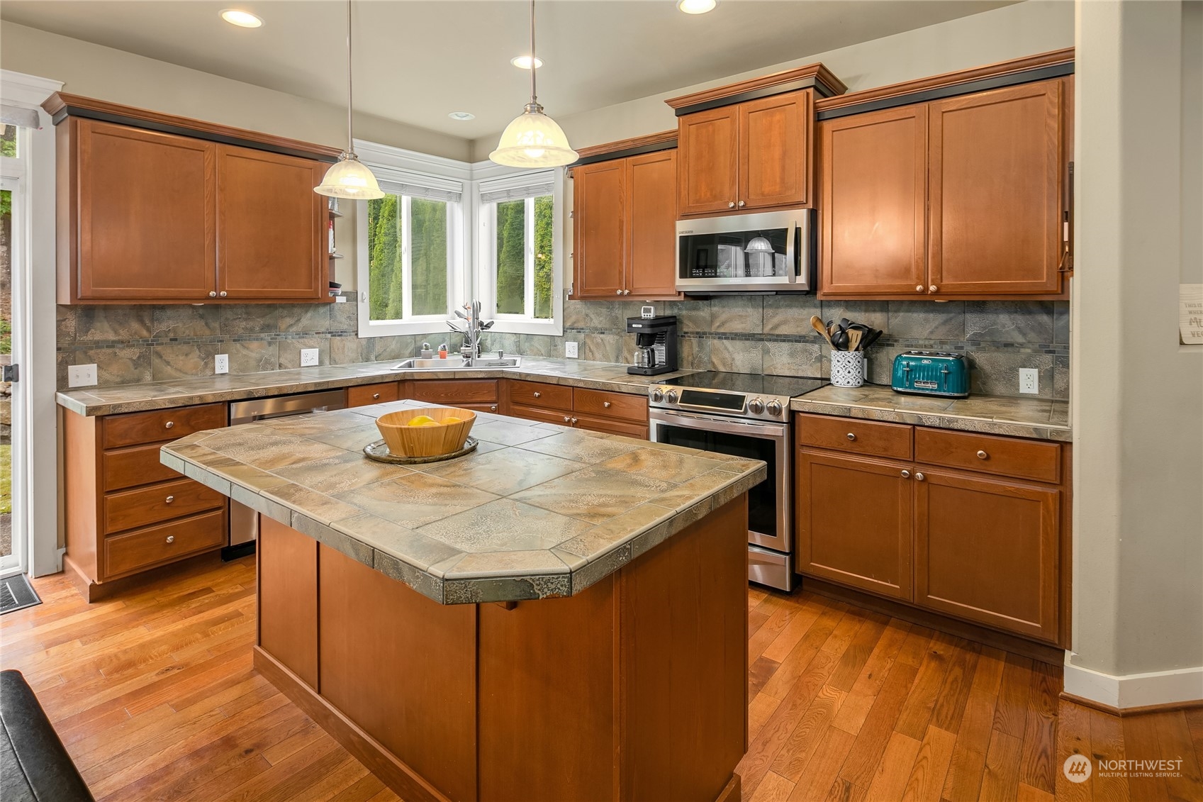9704 186th Street E Puyallup WA 98375