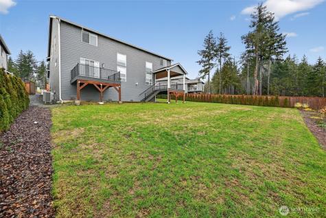 5550 NW Bonfire Court Bremerton WA 98312