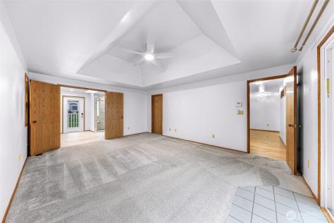 1207 Rainier Lane Oak Harbor WA 98277