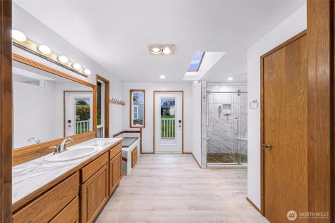 1207 Rainier Lane Oak Harbor WA 98277