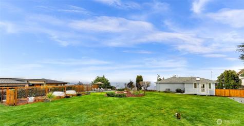 1207 Rainier Lane Oak Harbor WA 98277