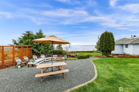 1207 Rainier Lane Oak Harbor WA 98277
