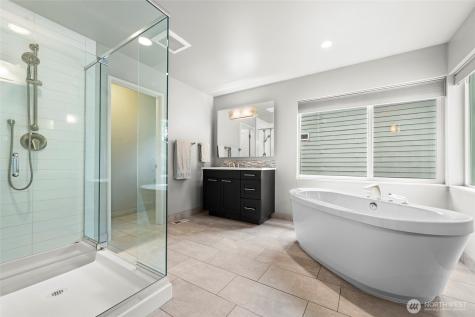 22326 2nd Place SE Bothell WA 98021