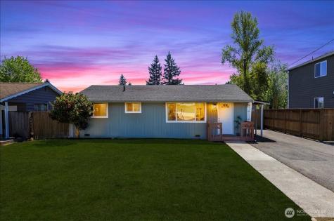 128 107th Street SE Everett WA 98208